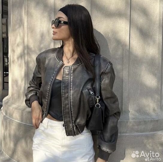 Кожаный бомбер zara