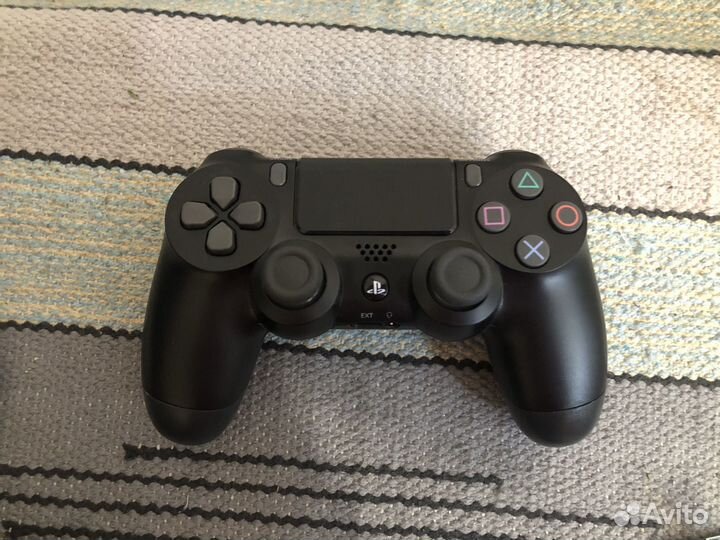 Геймпад dualshock 4