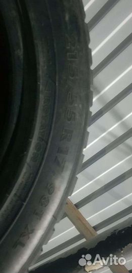 Kumho I'Zen KW22 215/50 R17 95