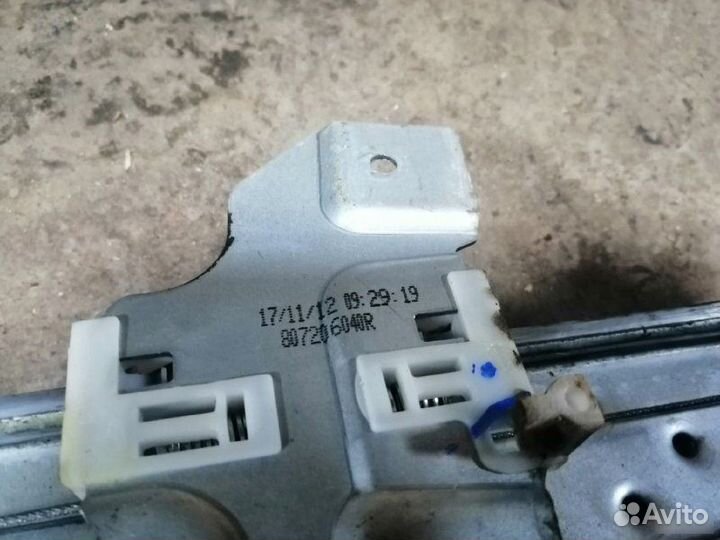 Стеклоподъемник передний левый Renault Sandero