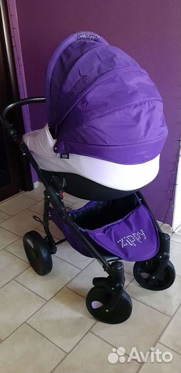 Прогулочная коляска zippy