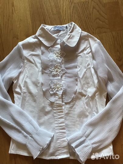 Блузка белая нарядная