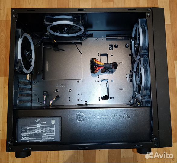 Корпус Thermaltake Versa H18