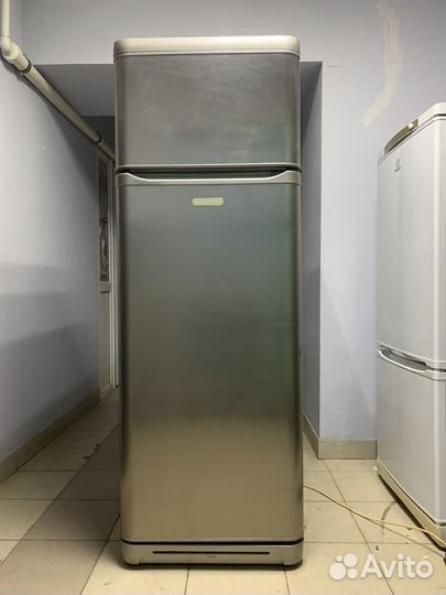 Холодильник Hotpoint Ariston (Италия)