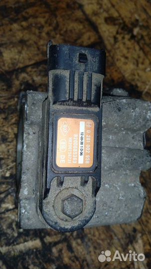 Кронштейн дроссельной заслонки Nissan X-Trail T31