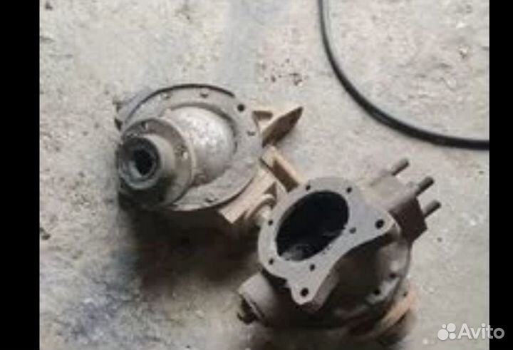 Поворотный кулак УАЗ