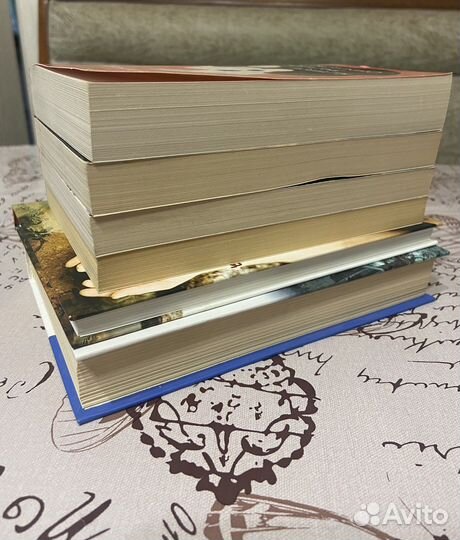 Книги в ассортименте