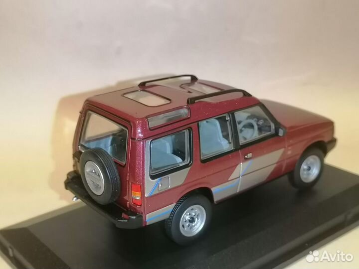 Модель автомобиля Land Rover Discovery 1 /43