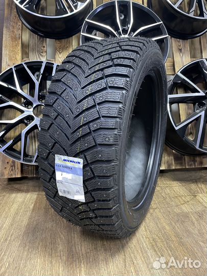 Michelin X-Ice North 4 285/40 R19 107H