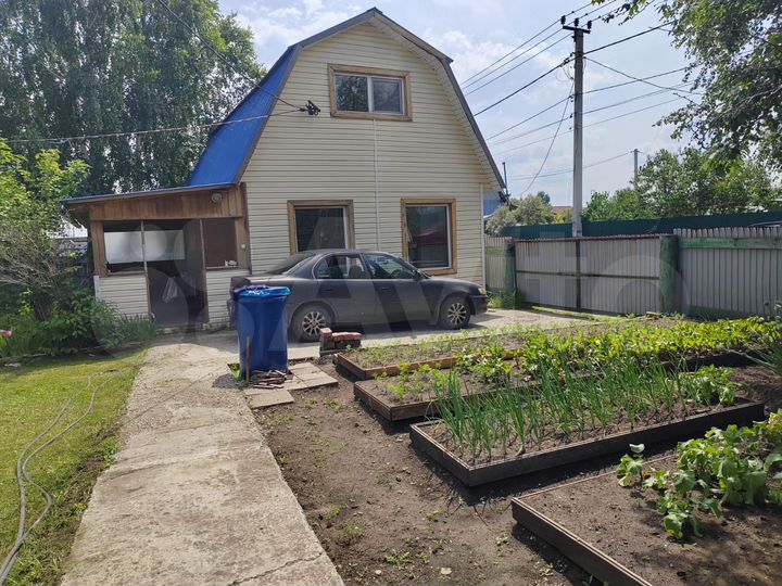 Дом 50,6 м² на участке 5,4 сот.