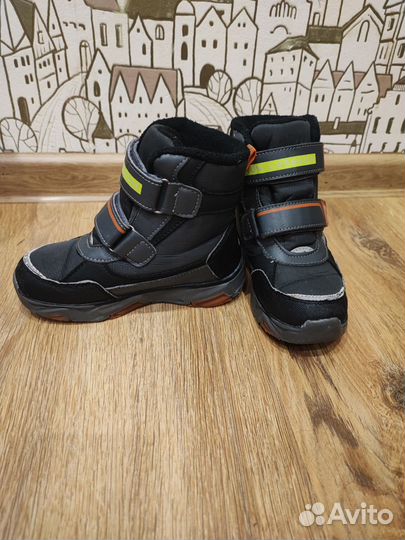 Светящиеся сапожки 28 р на мальчика