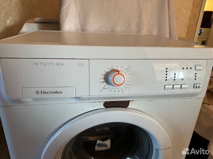 Стиральная машина Electrolux Рабочая на зап части