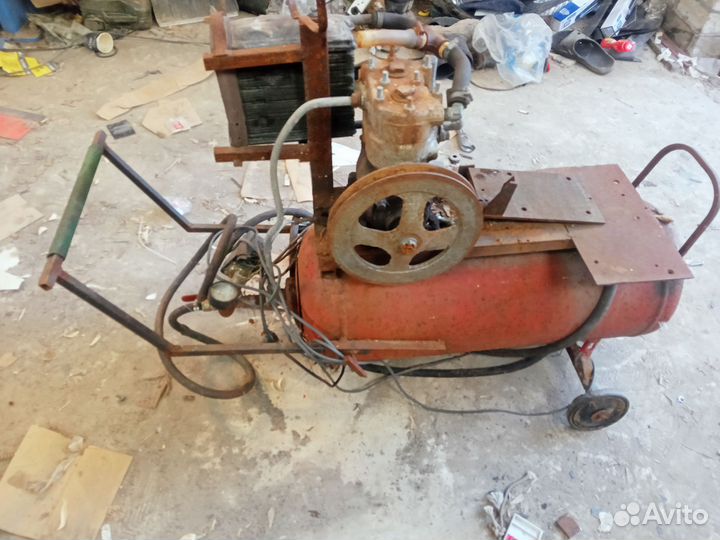 Компрессор воздушный 50 литров ременной