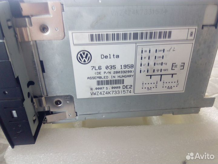 Штатная магнитола delta от VW touareg GP 2010 г