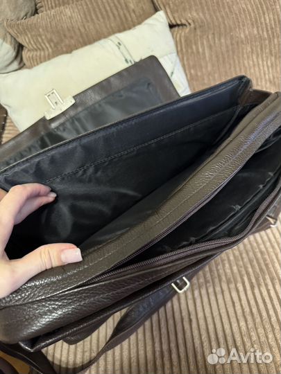 Мужской кожаный портфель коричневый