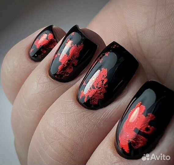 Маникюр и педикюр