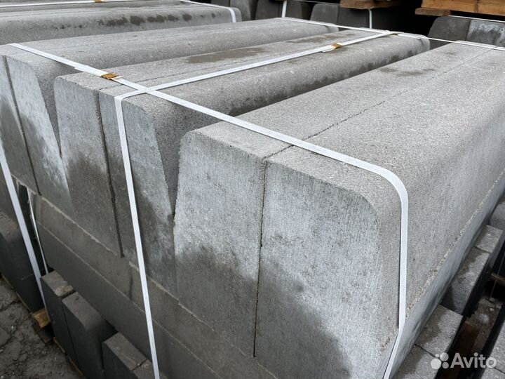 Бордюр дорожный 1000х300х150