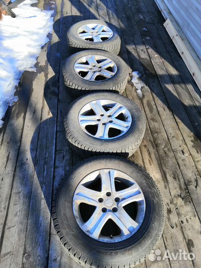 Yokohama Ice guard 235 65 17 на дисках