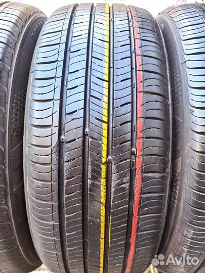 Kumho Solus TA31 215/55 R17 94V