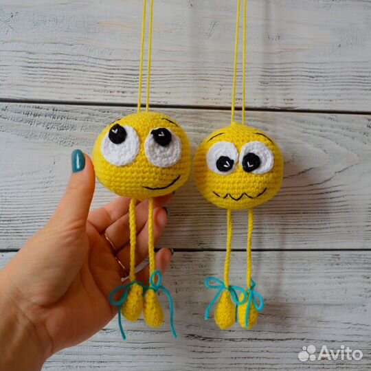 Набор для вязания игрушек из пряжи Весёлый Смайлик