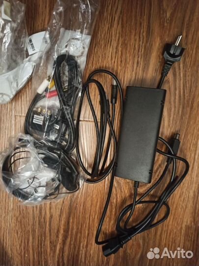 Xbox 360 прошитый freeboot 250GB