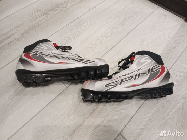 Лыжные ботинки 39 размер