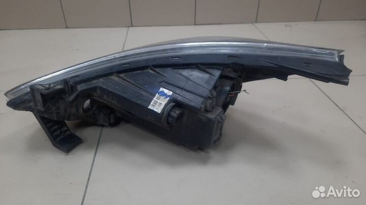 Фара правая Hyundai Solaris