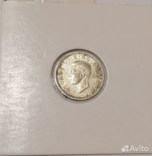 Монета Новая Зеландия 3 пенса 1945 год