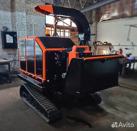 Измельчитель веток самоходный