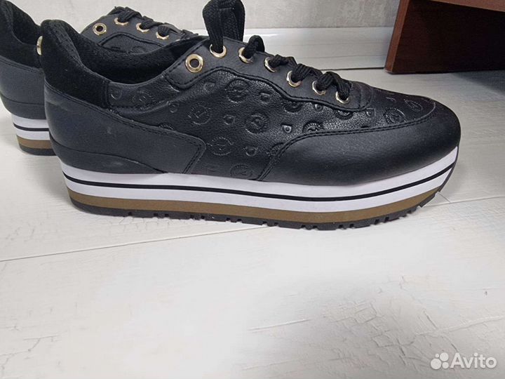 Кроссовки женские 40-40,5размер