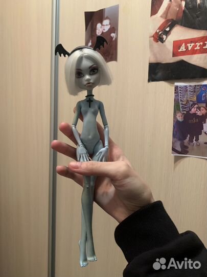 Кукла мостер хай