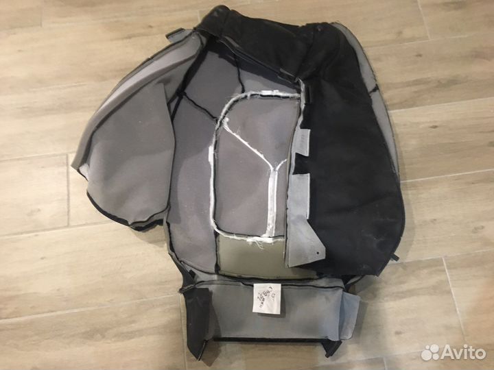 Обшивка сидения правого Porshe Cayenne 2010-17