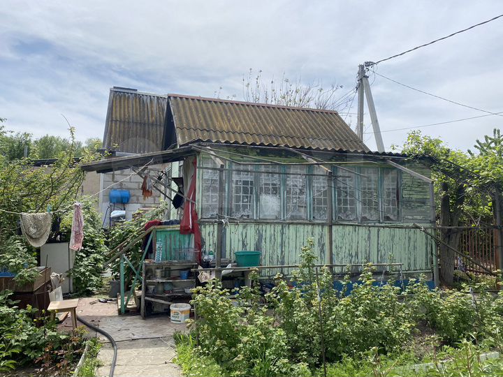 Дача 22,7 м² на участке 6 сот.