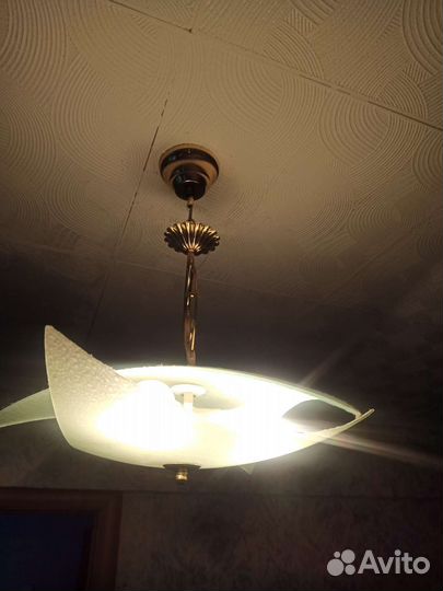 Люстры, светильники, бра настенные