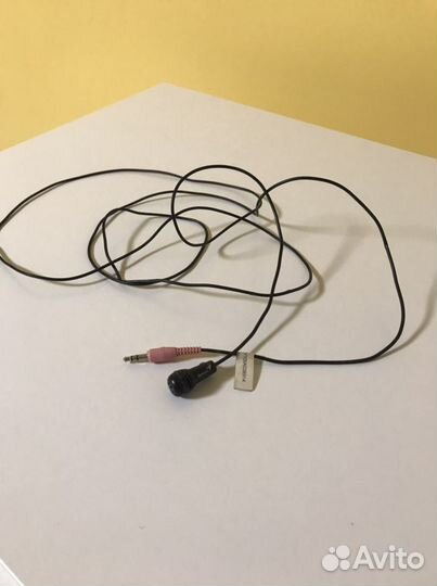 Петличный микрофон