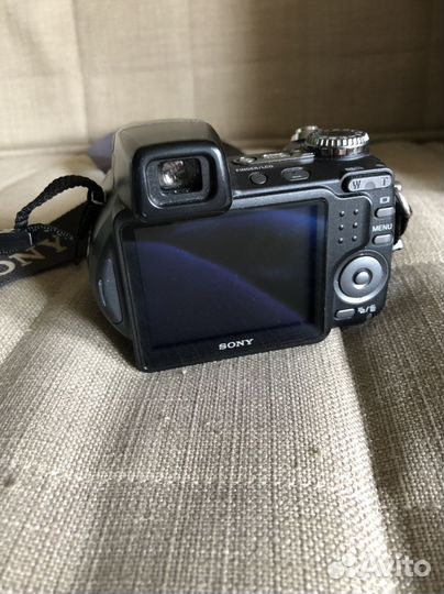 Цифровой фотоаппарат sony cyber shot