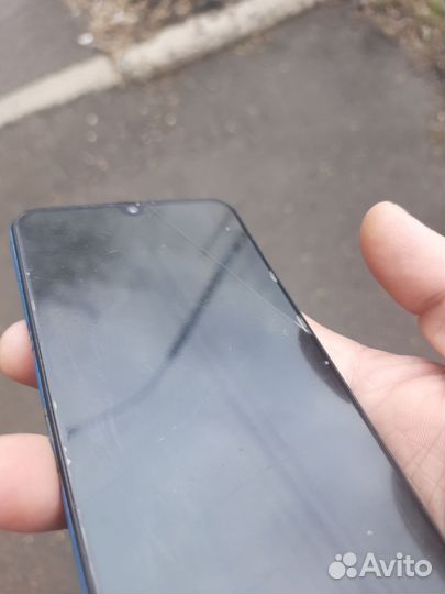 Samsung Galaxy A50, 4/64 ГБ