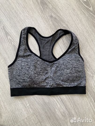 Спортивные вещи adidas женские