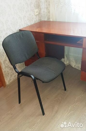 Продам офисные стулья в хорошем состоянии