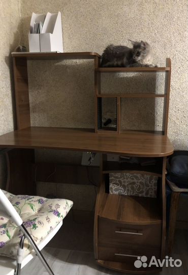 Компьютерный стол