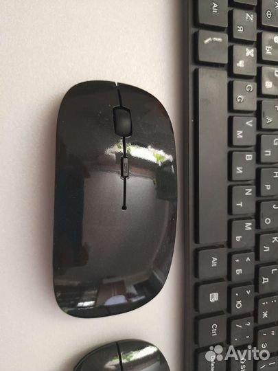 Клавиатура и 2 беспроводных мыши