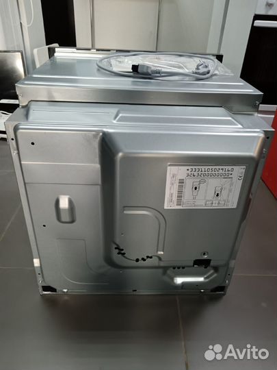 Духовой шкаф Bosch HBG5370B0