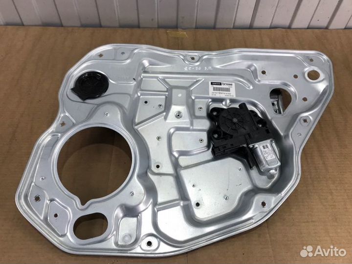 Стеклоподъемник Вольво хс70 Volvo XC70 задний прав