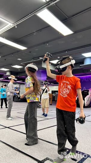 День рождения на арене виртуальной реальности