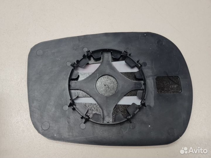 Зеркальный элемент левый Chery Tiggo T11 2005-2015