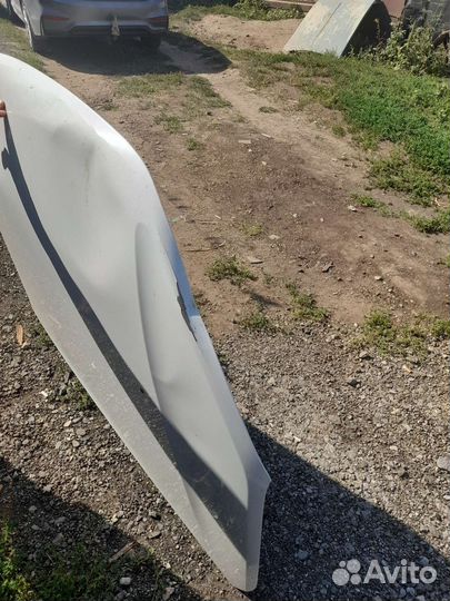 Капот на LADA granta