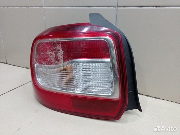 Фонарь задний левый Renault Logan