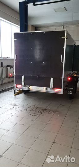 Прицеп с индивидуальным каркасом с тентом на заказ