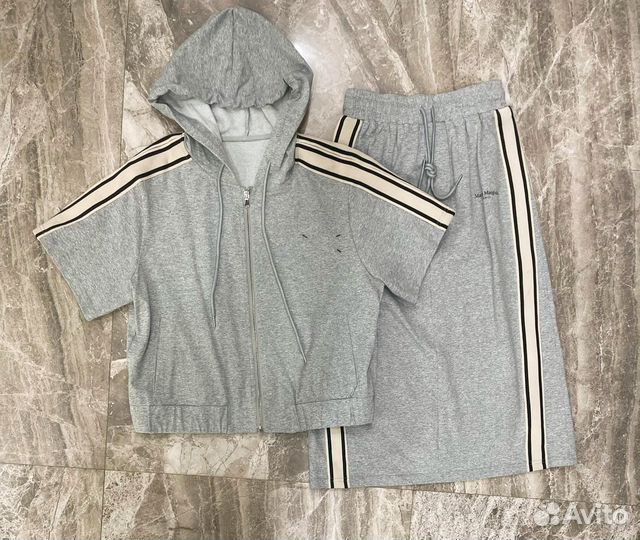 Джинсы свитер brunello Cucinelli