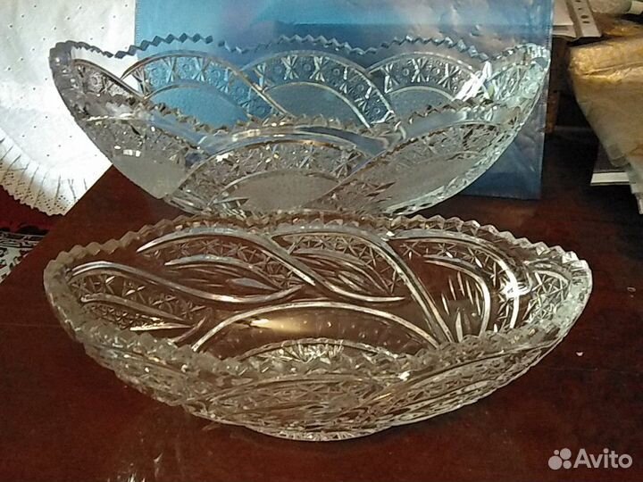 Хрустальные ладьи, салатники,вазы,солонки,икорница